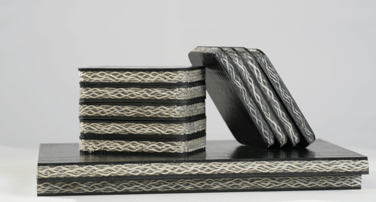 Solid Woven Conveyor Belt PVC PVG cross section structure, multilayer woven carcass with nitrile rubber covers for underground coal mining applications