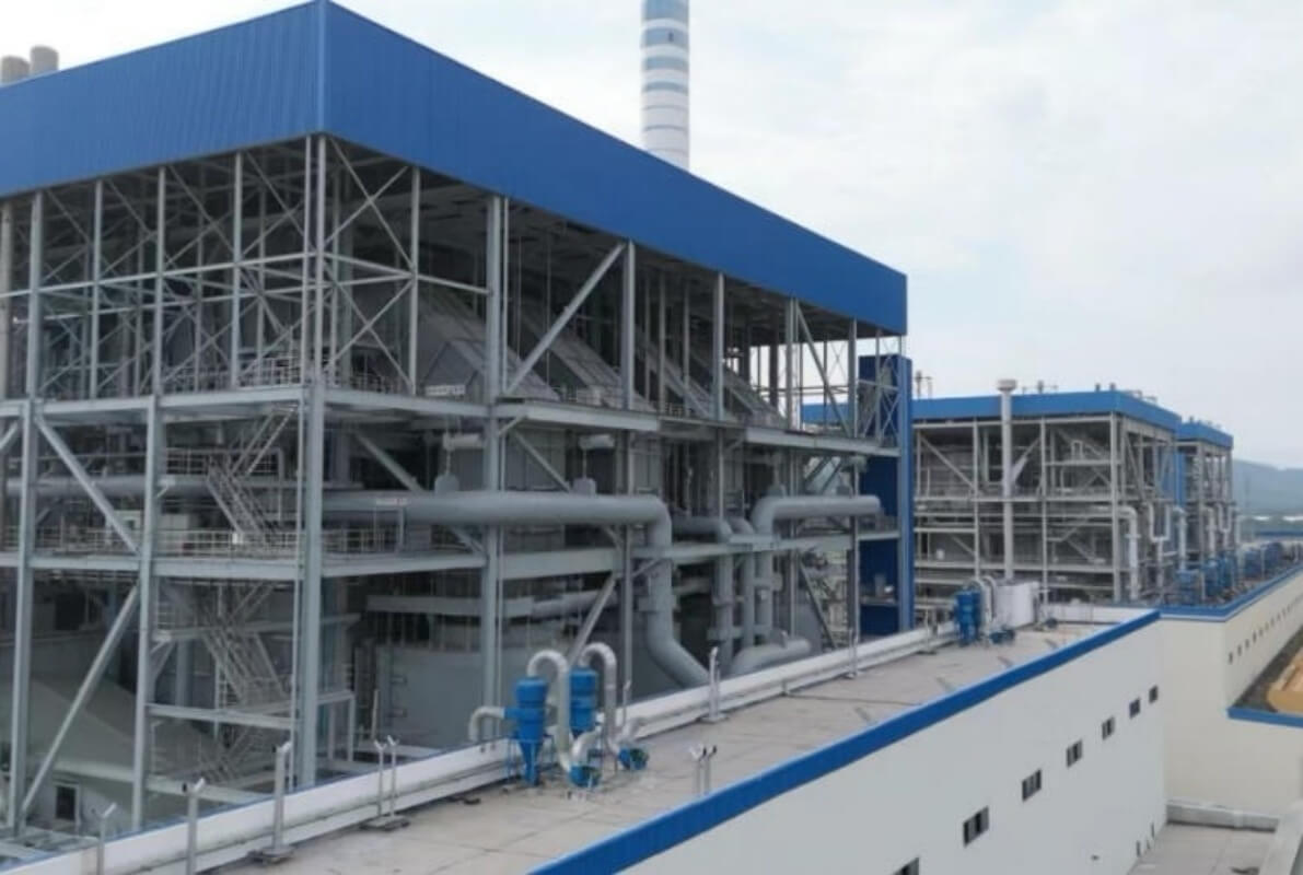 Pipe conveyor belt system used in coal mining and power plant bulk material handling facility