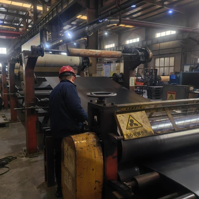 SW IW solid woven conveyor belt manufacturing process in factory production line